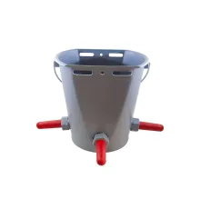 Ведро-поилка для телят GEPPAS 8 л с тремя сосками.